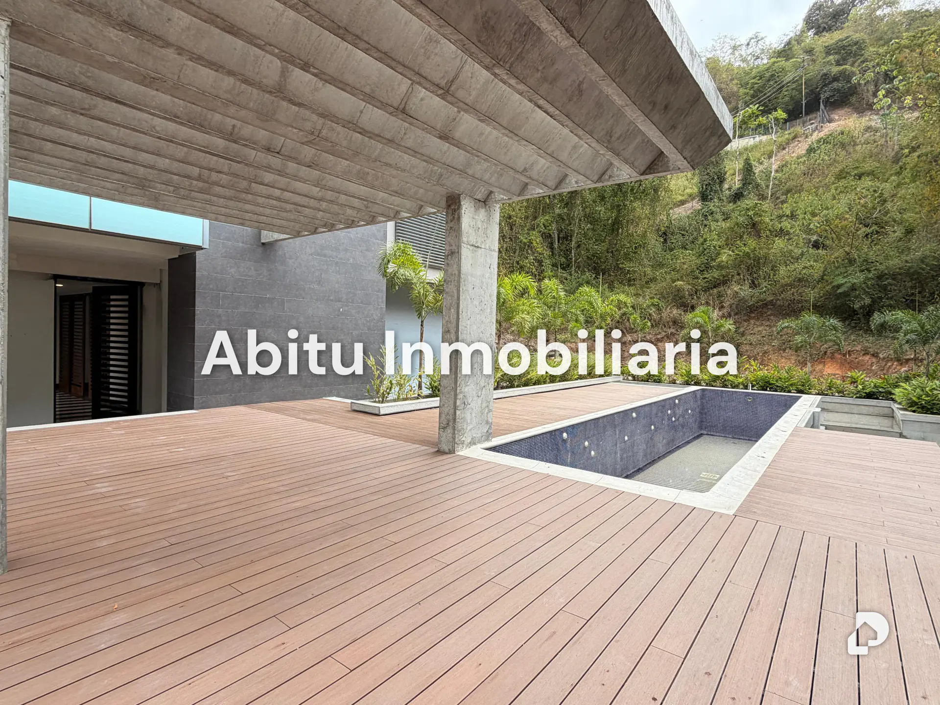 Penthouse in Las Mercedes, Caracas – 4