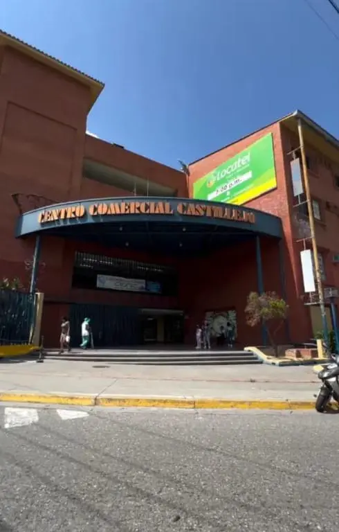 Oficina en Guatire - 1
