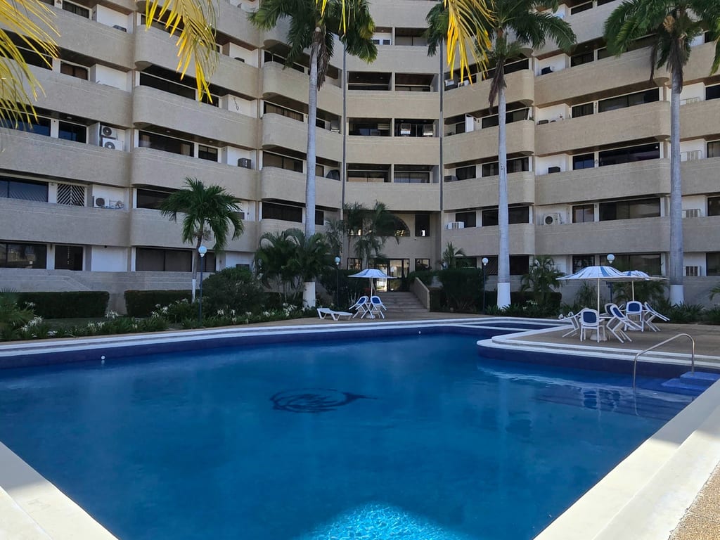 Apartamento en Urbanización Costa Azul, Porlamar - 1