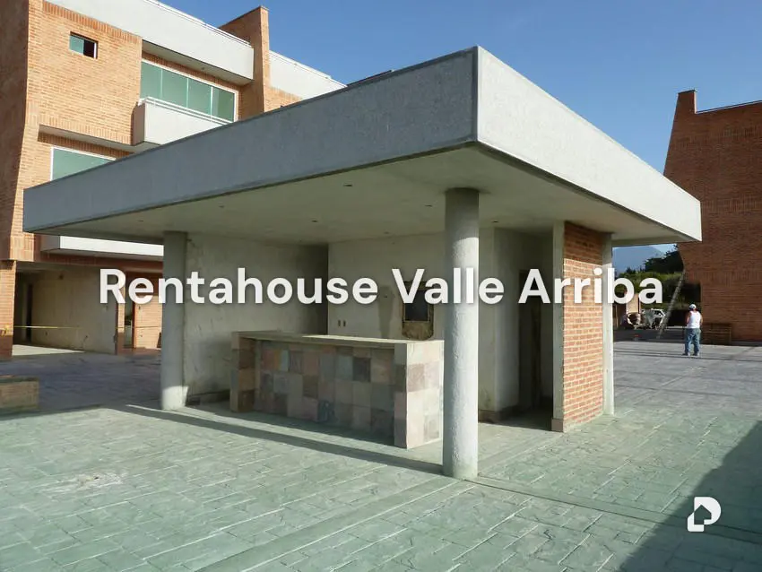 House in Loma Linda, Caracas – 16