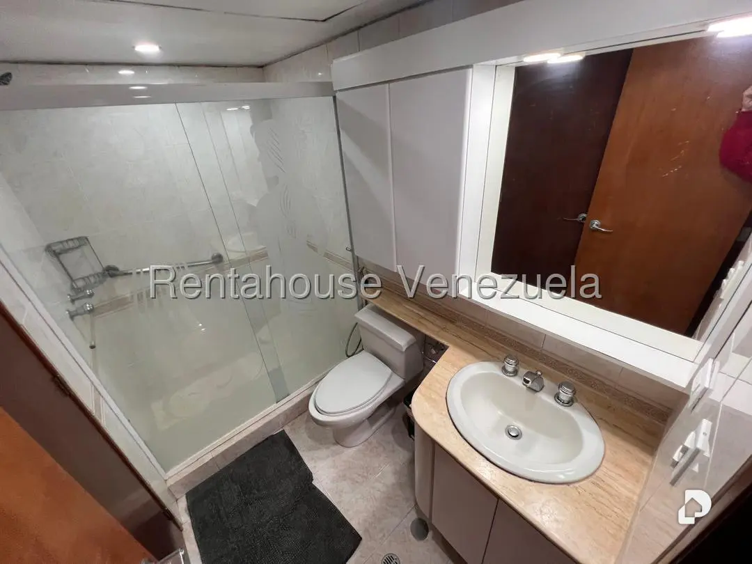 Apartamento en Los Dos Caminos, Caracas – 26