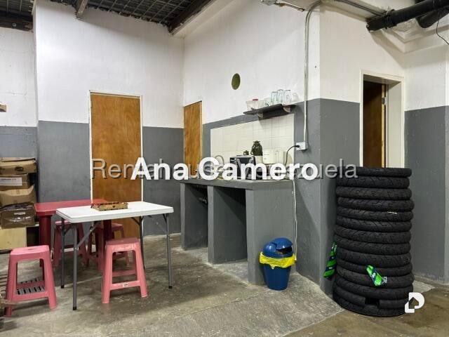 Local comercial en Boleíta Sur, Caracas – 9