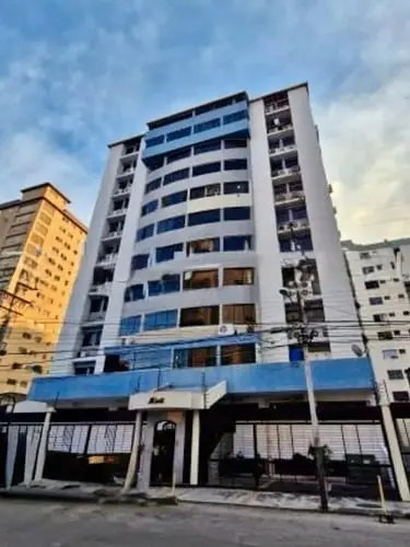Apartamento en Calicanto, Maracay - 1