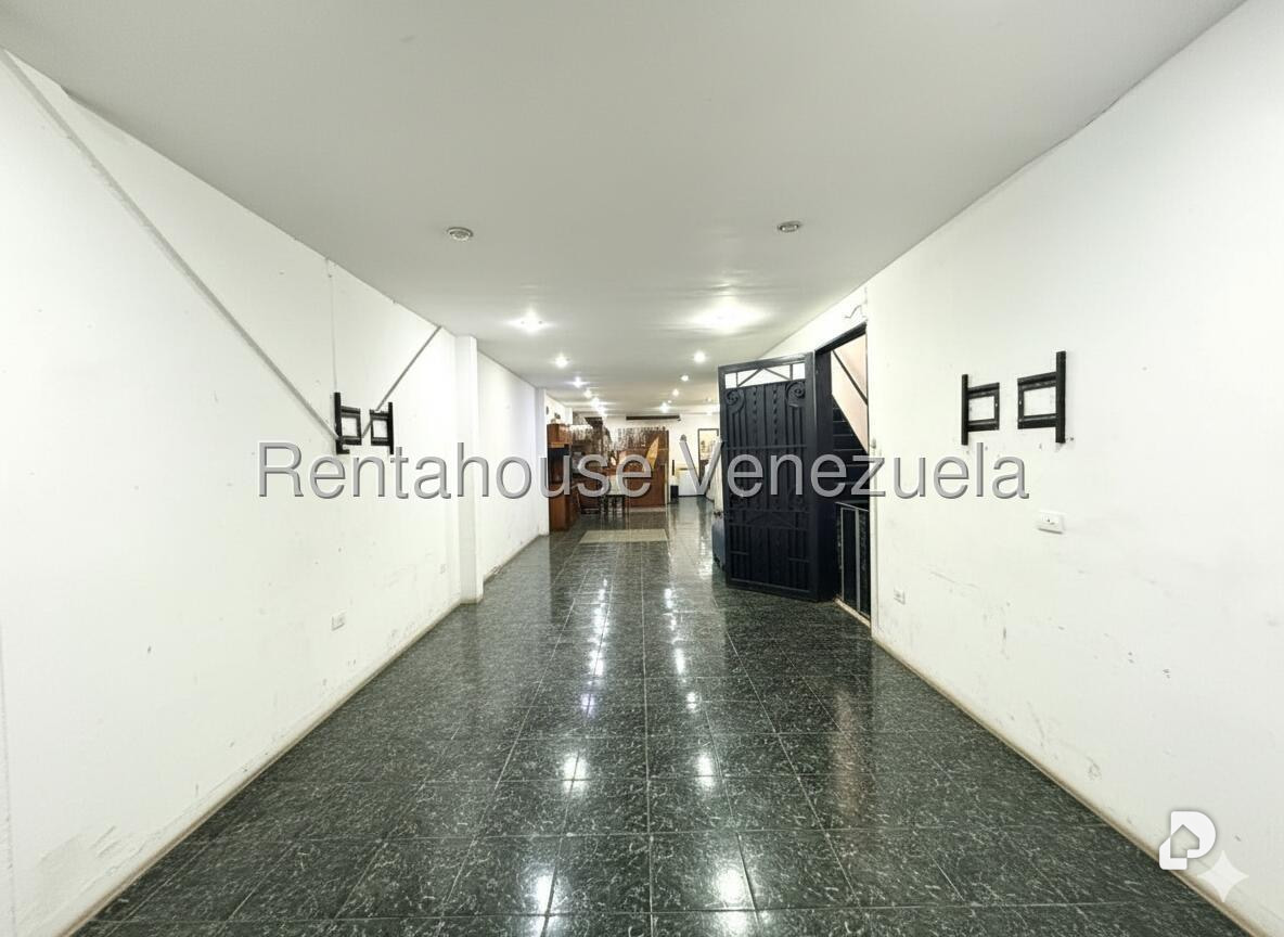 Local comercial en Quinta Crespo, Caracas – 21