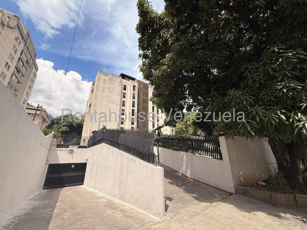 Apartamento en La Campiña, Caracas - 1
