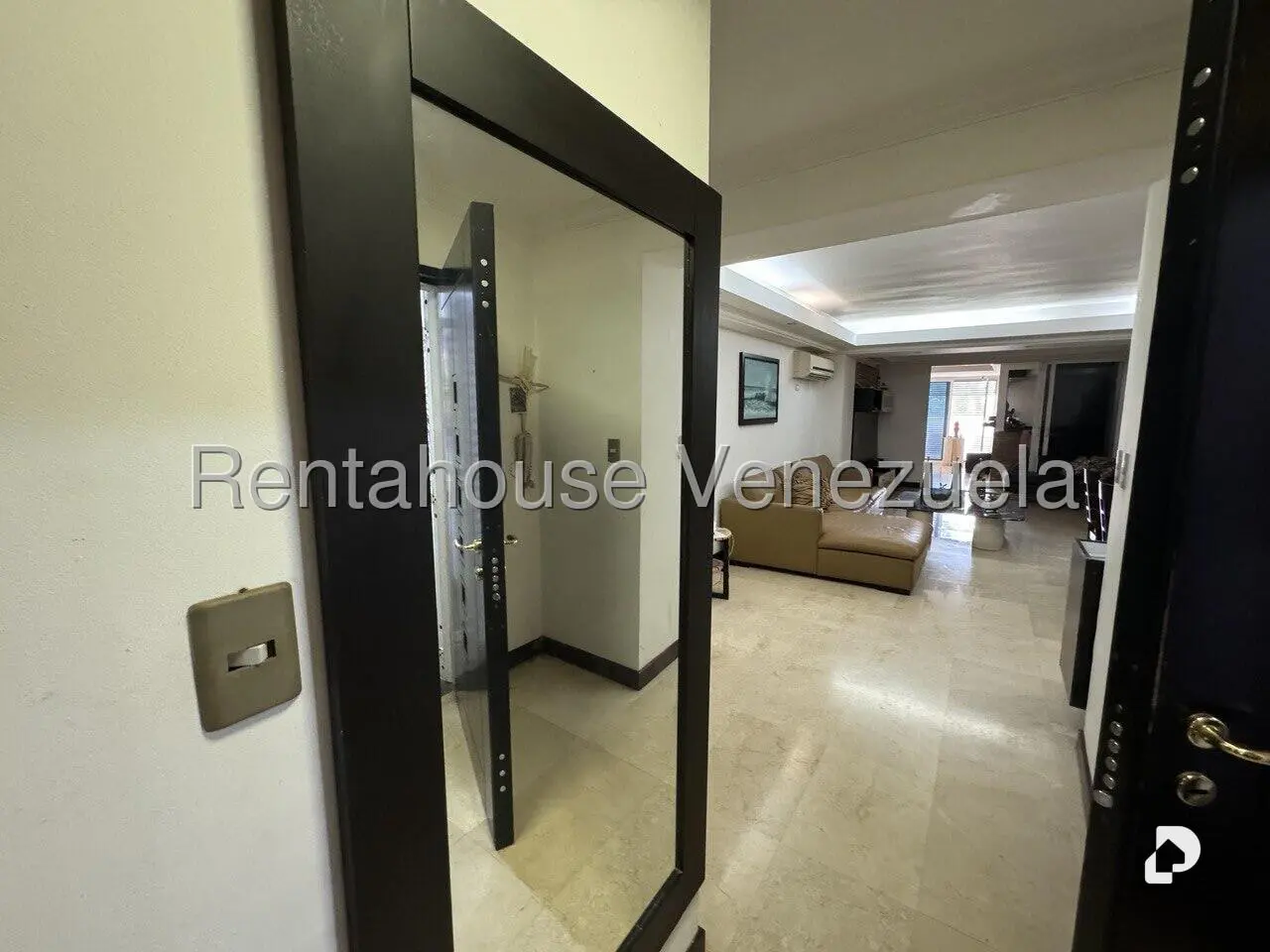 Apartamento en El Hatillo, Caracas – 8
