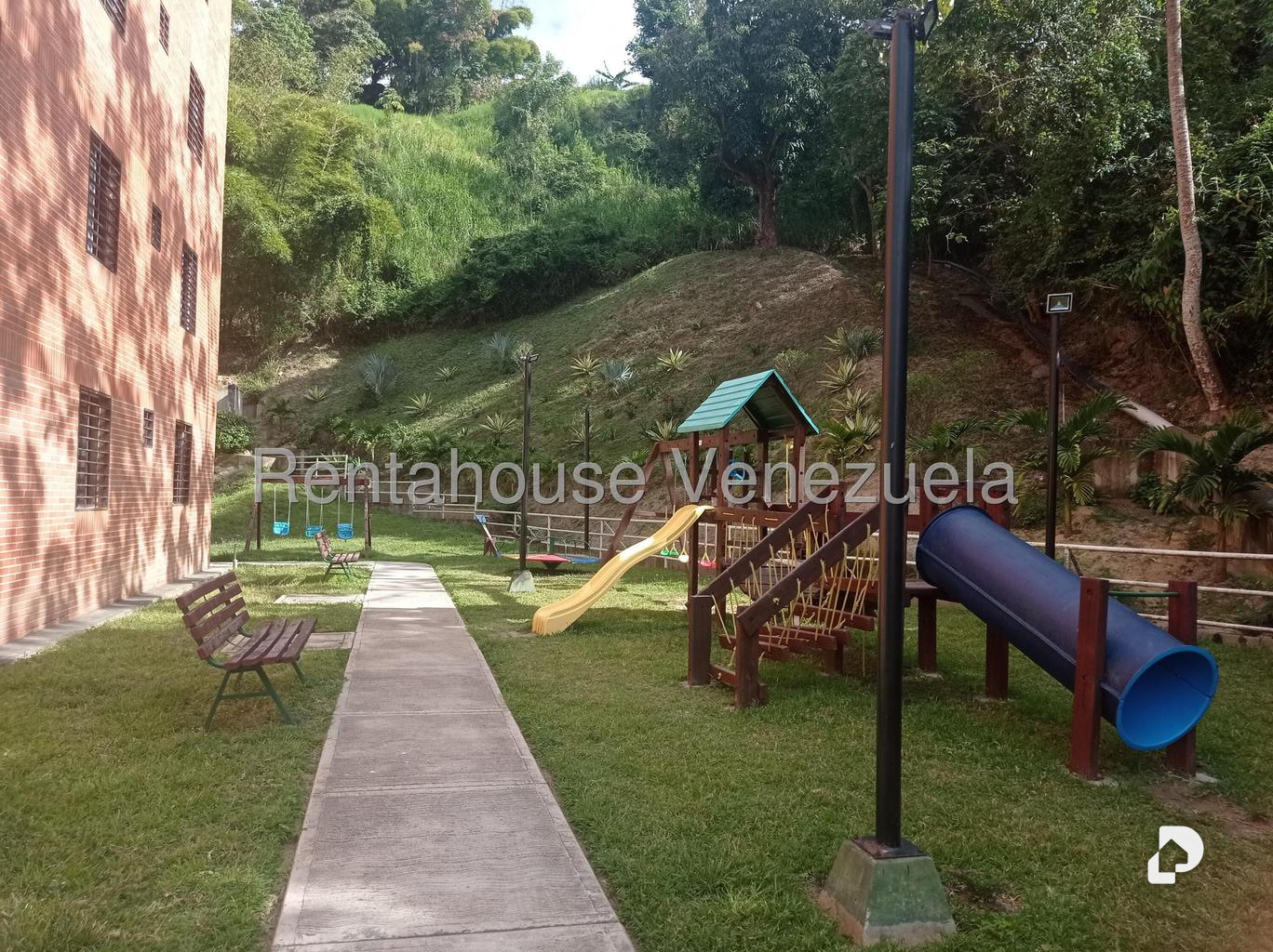 Apartamento en Colinas de La Tahona, Caracas – 24