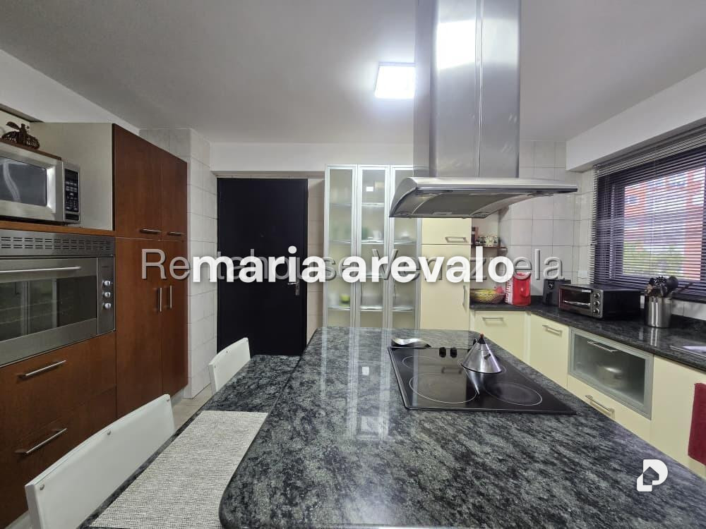 Apartamento en Campo Alegre, Caracas – 14