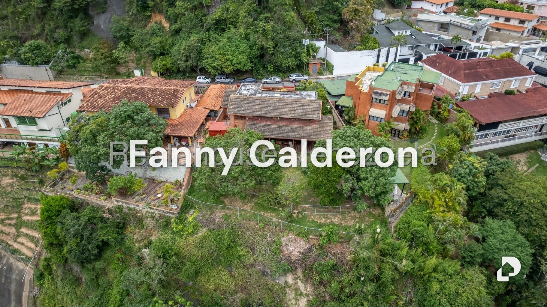 Casa en Colinas de Tamanaco, Caracas – 14