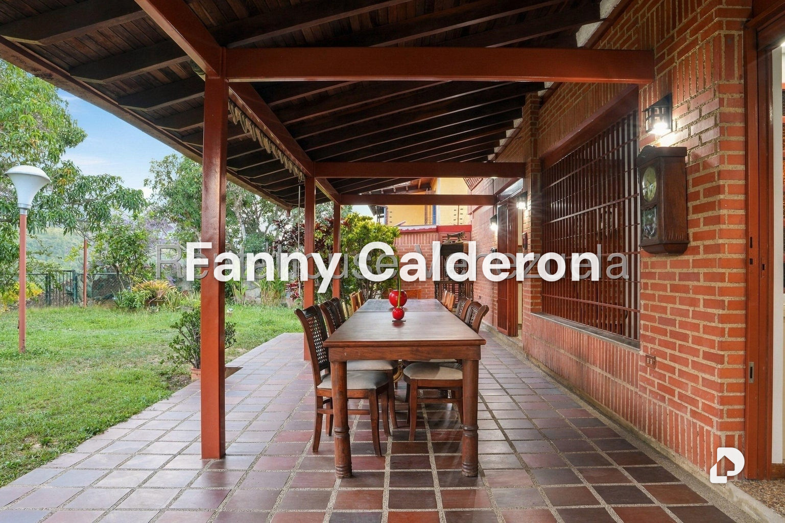 Casa en Colinas de Tamanaco, Caracas – 23