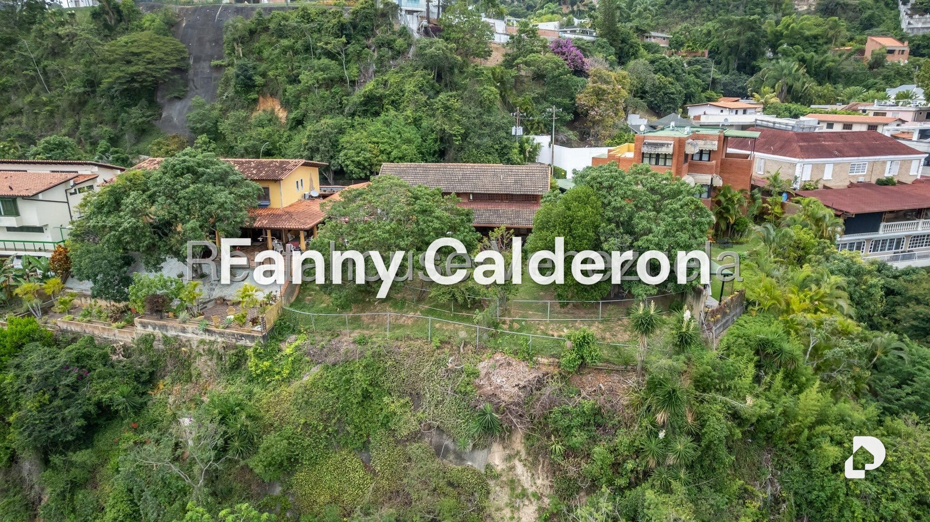 Casa en Colinas de Tamanaco, Caracas – 15