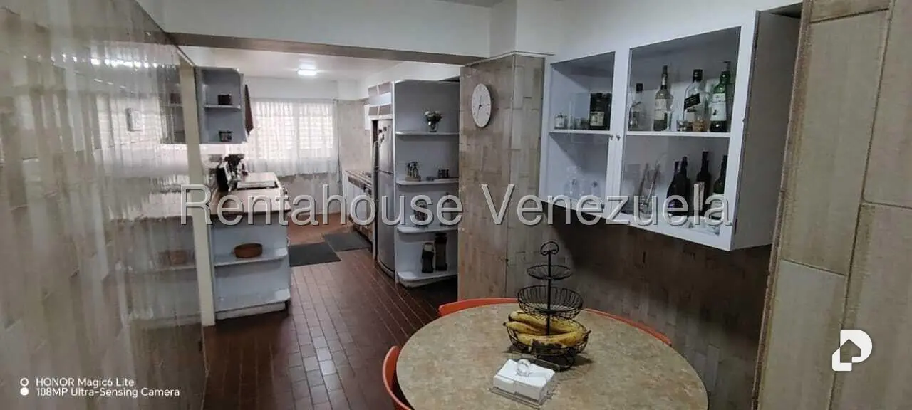 Apartamento en La Florida, Caracas – 15