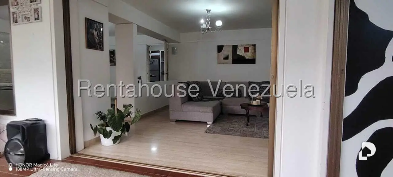Apartamento en La Florida, Caracas – 12
