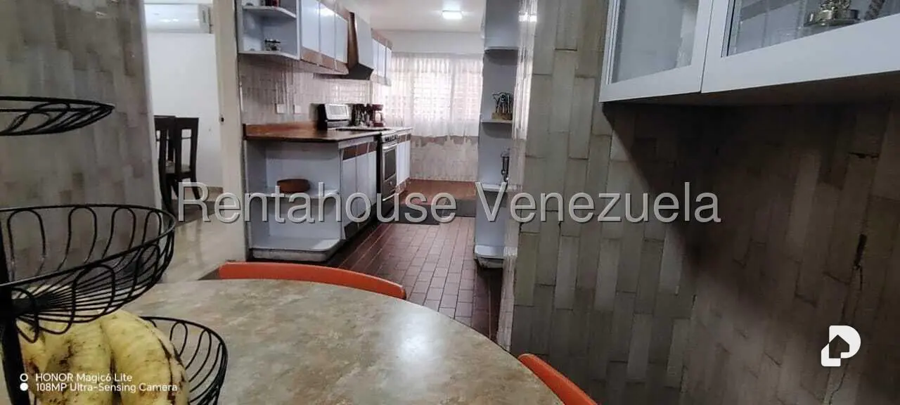 Apartamento en La Florida, Caracas – 19