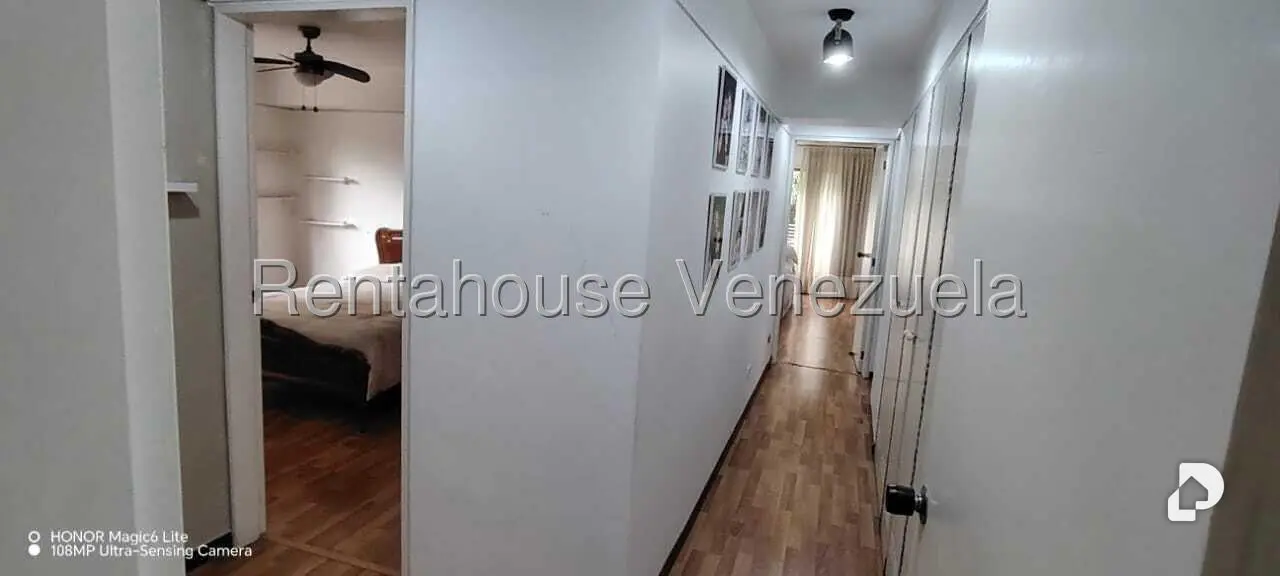 Apartamento en La Florida, Caracas – 20