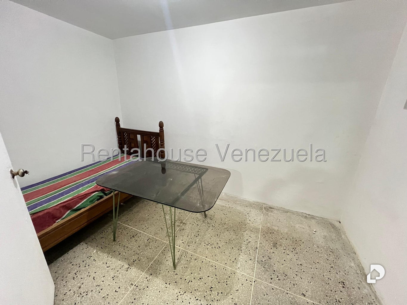 Casa en La Trinidad, Caracas – 20