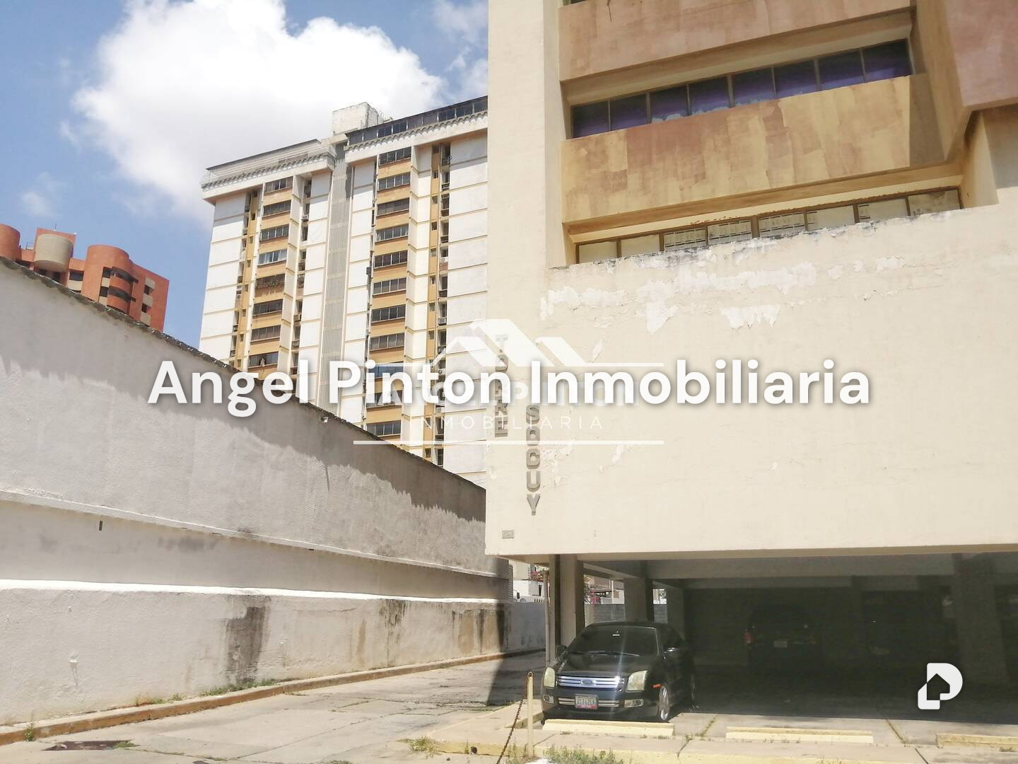 Oficina en Avenida Bella Vista, Maracaibo – 1