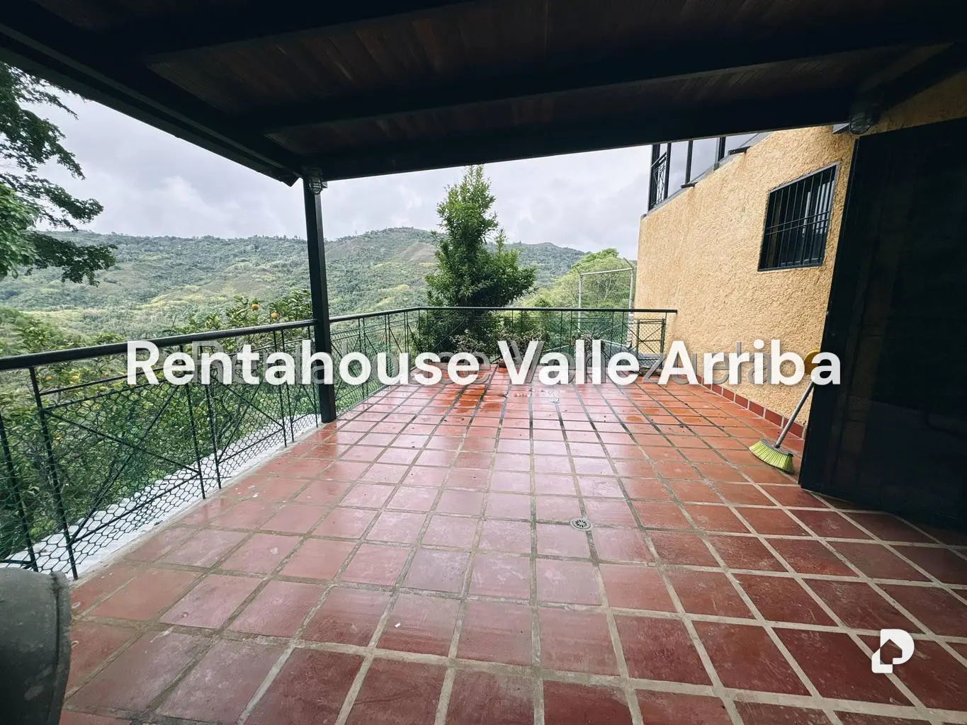 Casa en El Hatillo, Caracas – 23