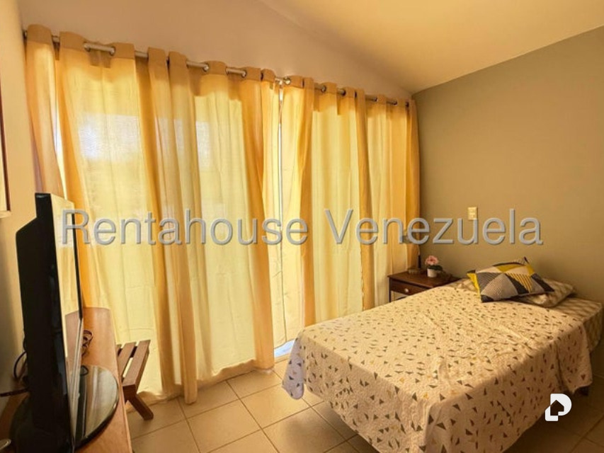 Townhouse en Loma Linda, Caracas – 11