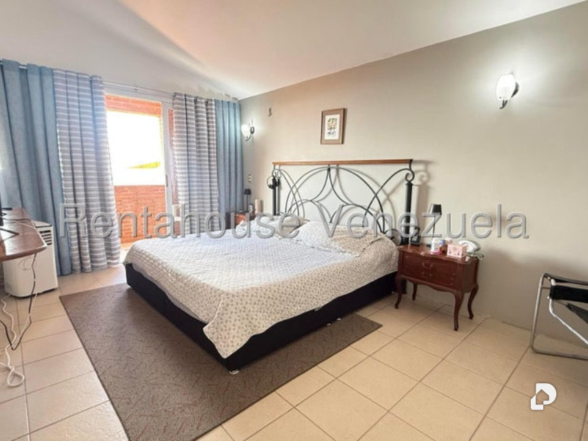 Townhouse en Loma Linda, Caracas – 8