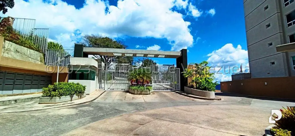 Apartamento en La Lagunita Country Club, Caracas – 2