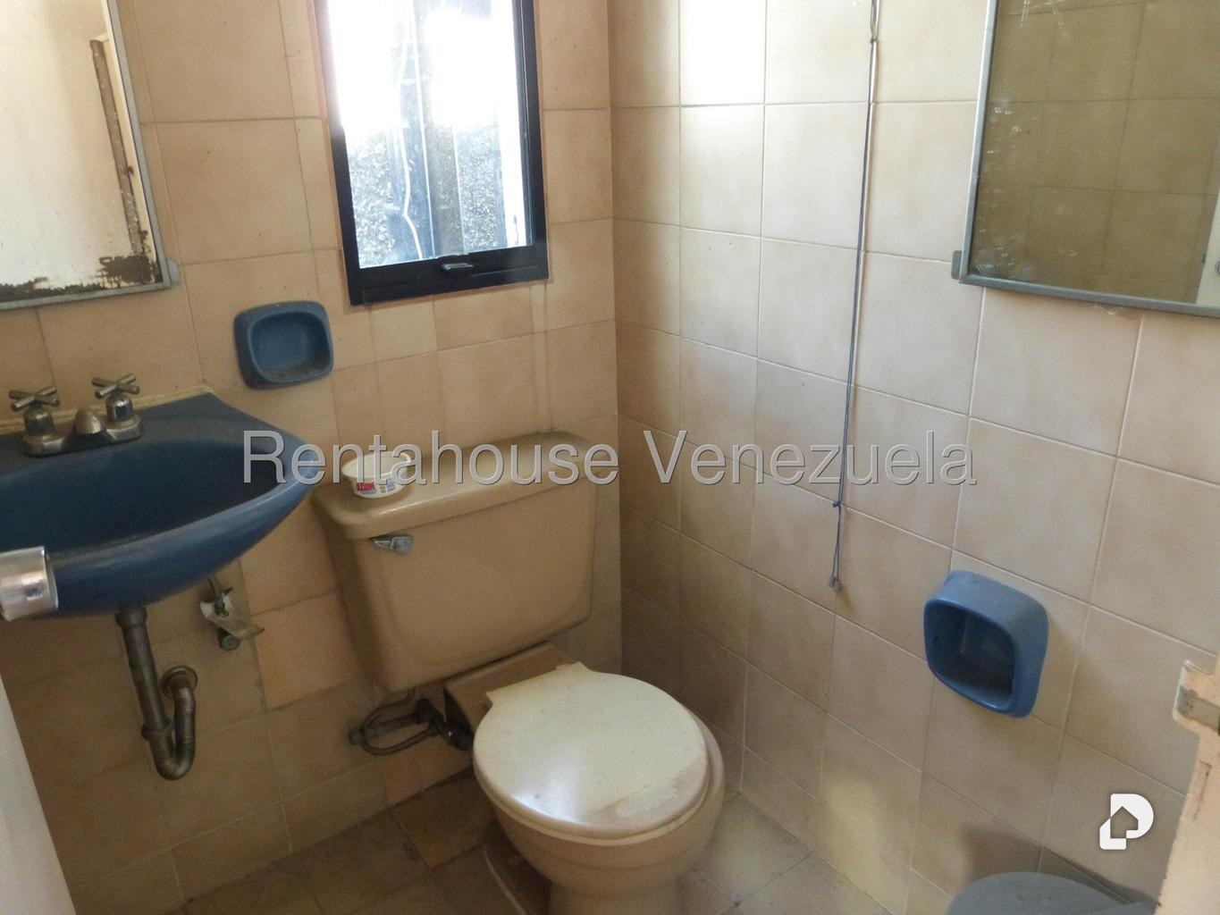 Oficina en Chacao, Caracas – 18