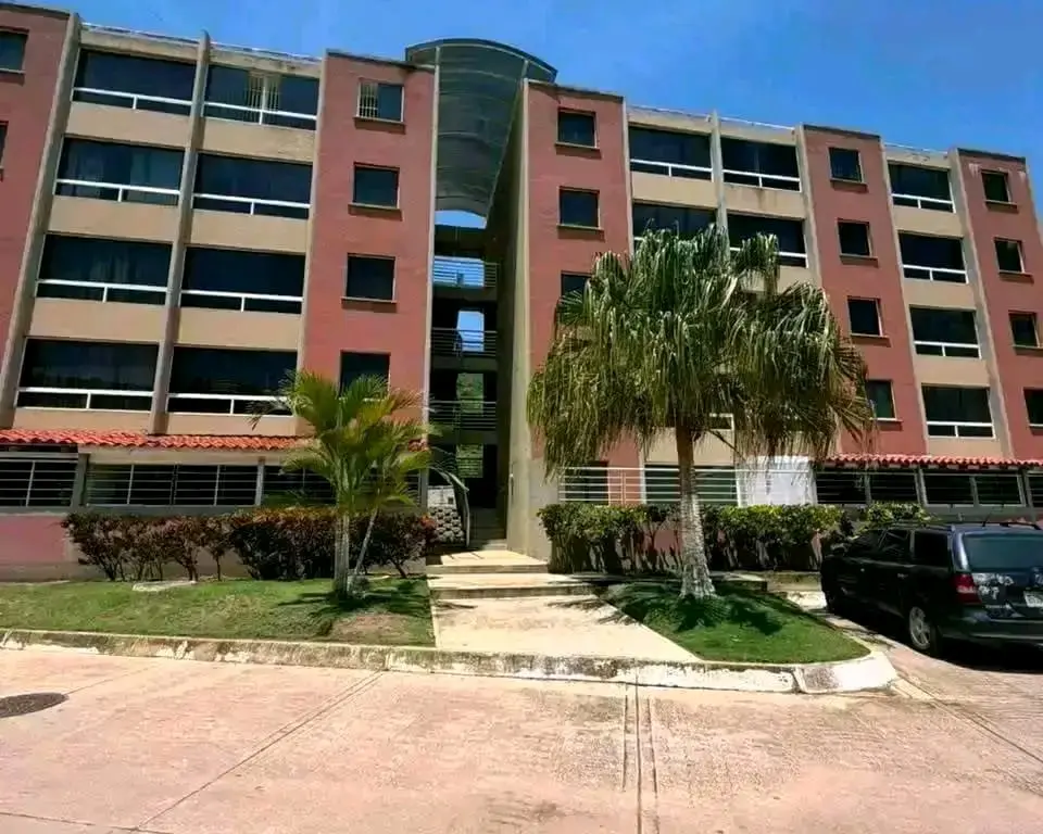 Apartamento en Urbanización El Saman, Puerto La Cruz - 1