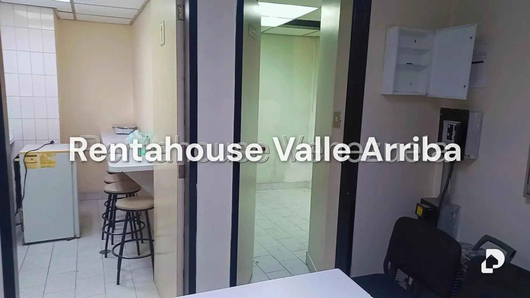Local comercial en Parroquia La Candelaria, Caracas – 21