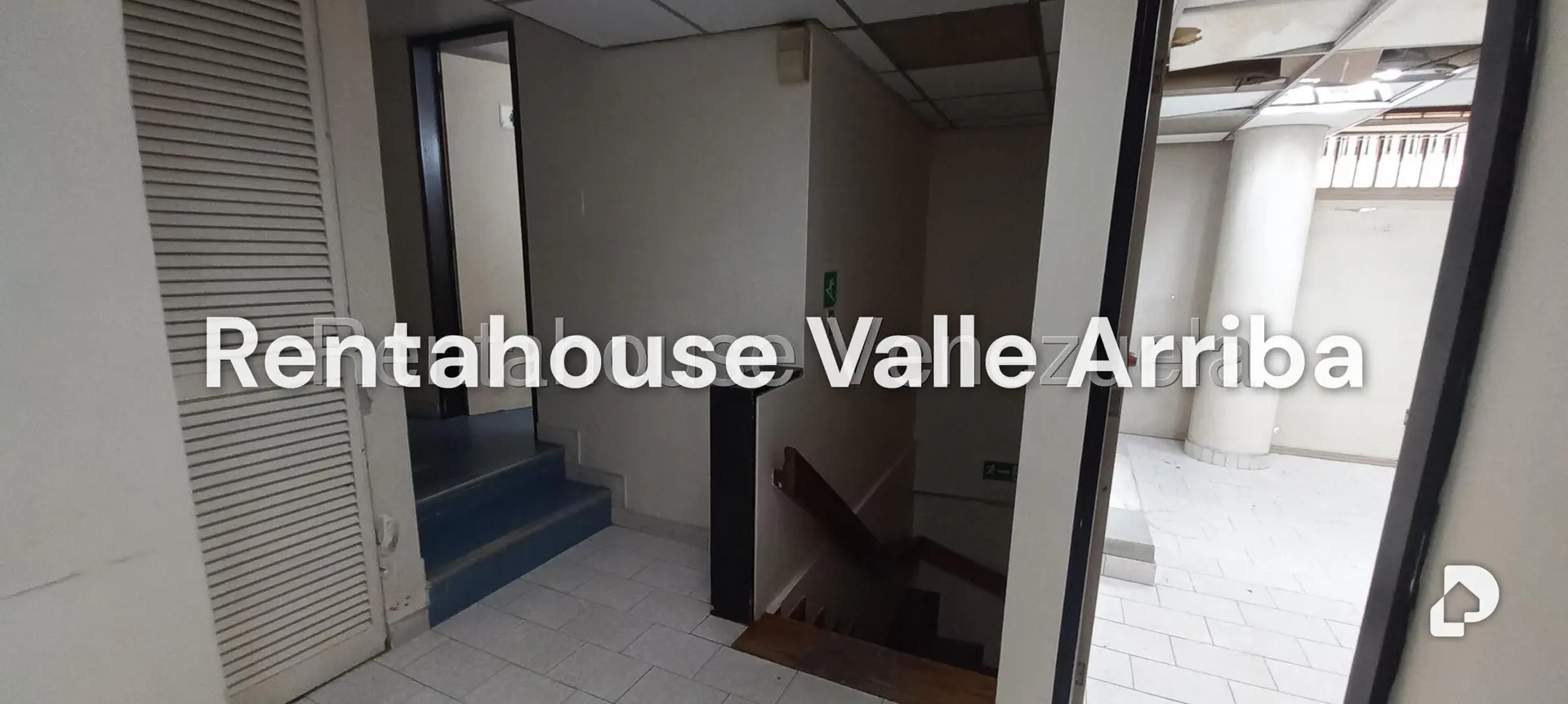 Local comercial en Parroquia La Candelaria, Caracas – 16