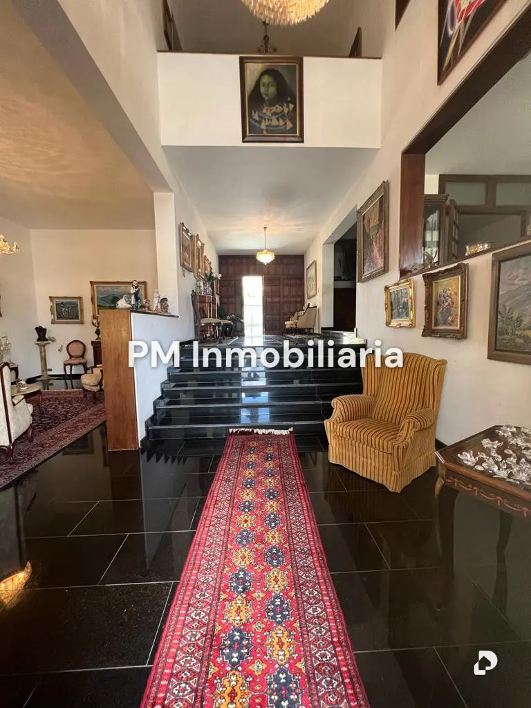 House in Colinas de Tamanaco, Caracas – 4