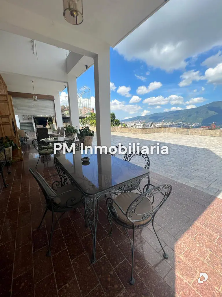 House in Colinas de Tamanaco, Caracas – 21