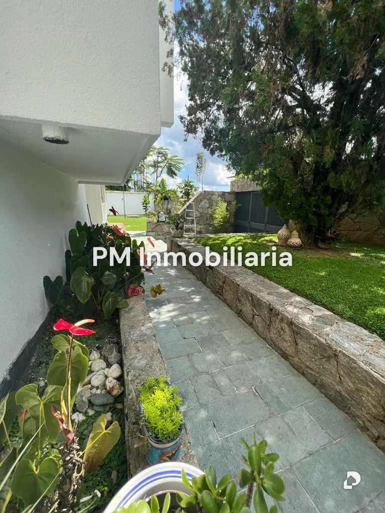 House in Colinas de Tamanaco, Caracas – 3