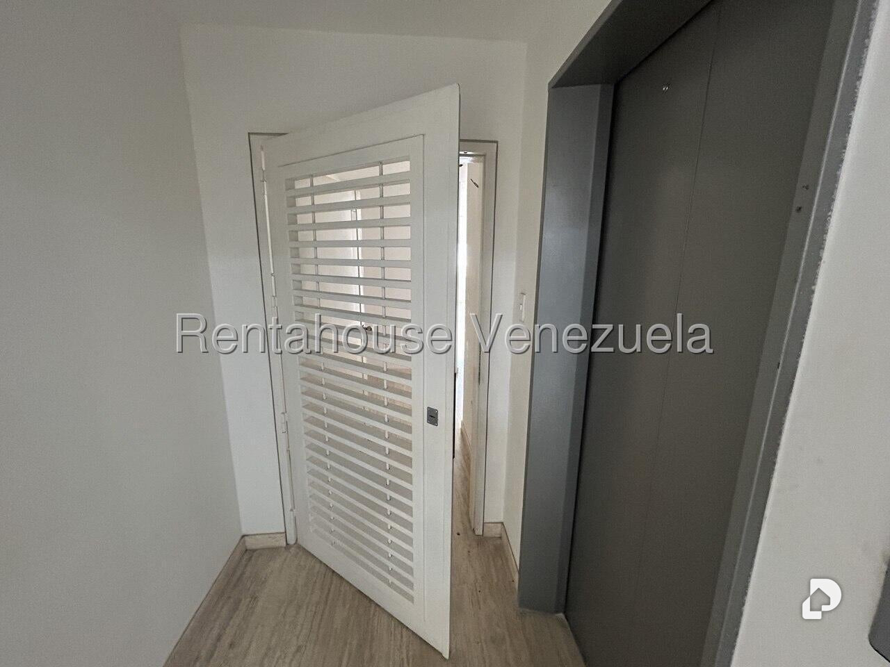 Apartamento en La Florida, Caracas – 8