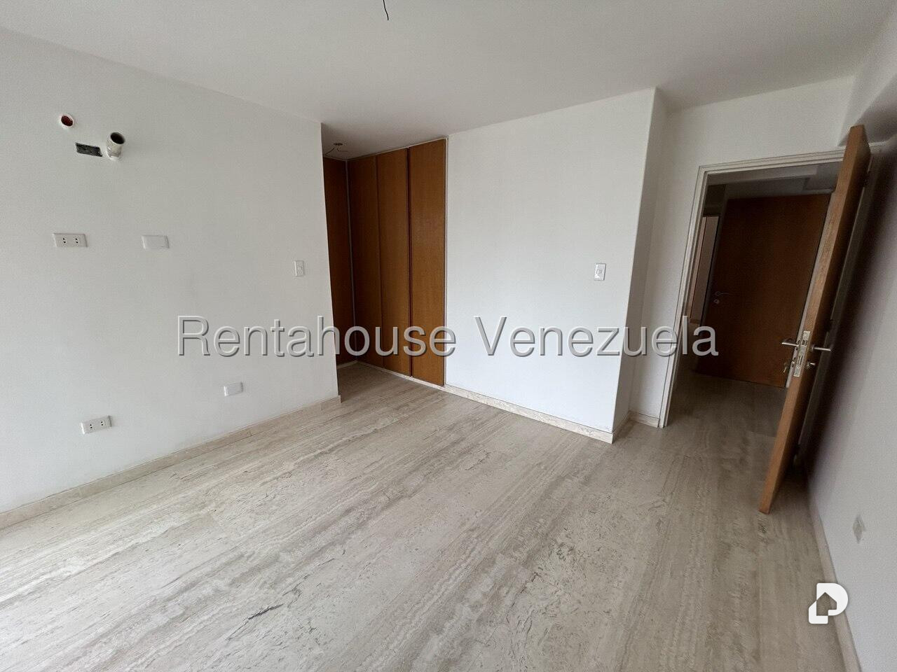 Apartamento en La Florida, Caracas – 25