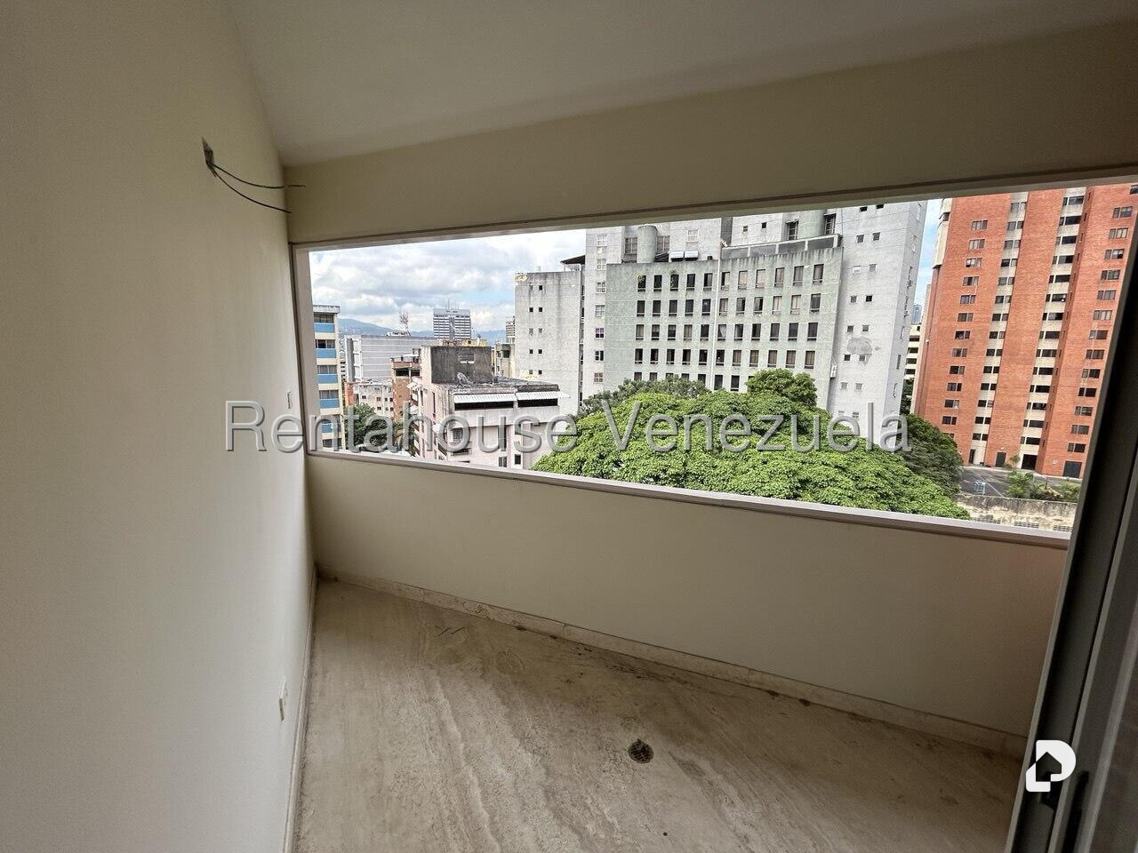 Apartamento en La Florida, Caracas – 13