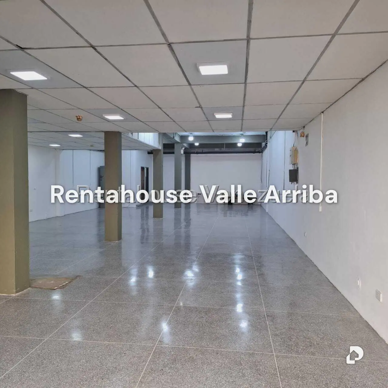 Local comercial en Parroquia La Candelaria, Caracas – 5