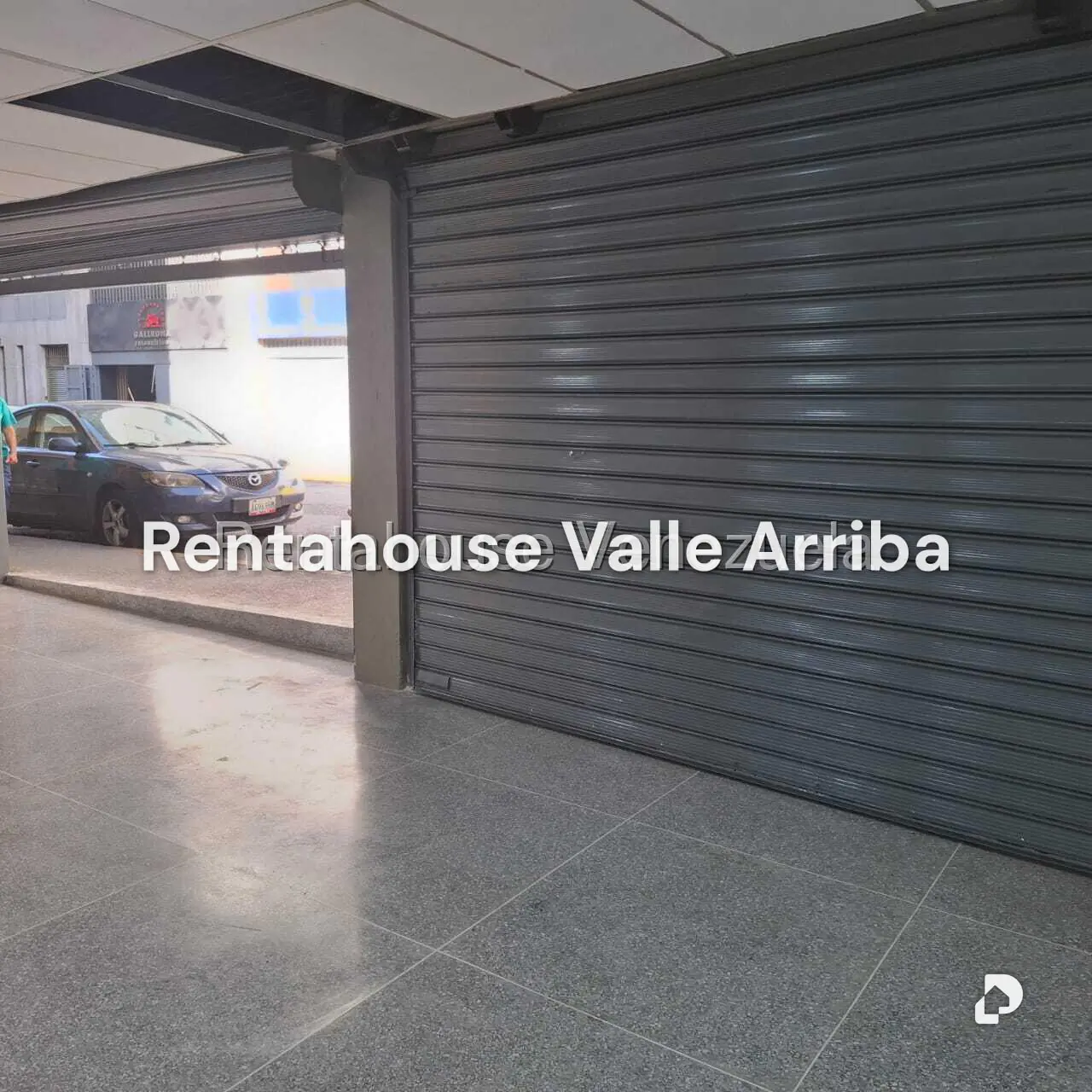 Local comercial en Parroquia La Candelaria, Caracas – 19