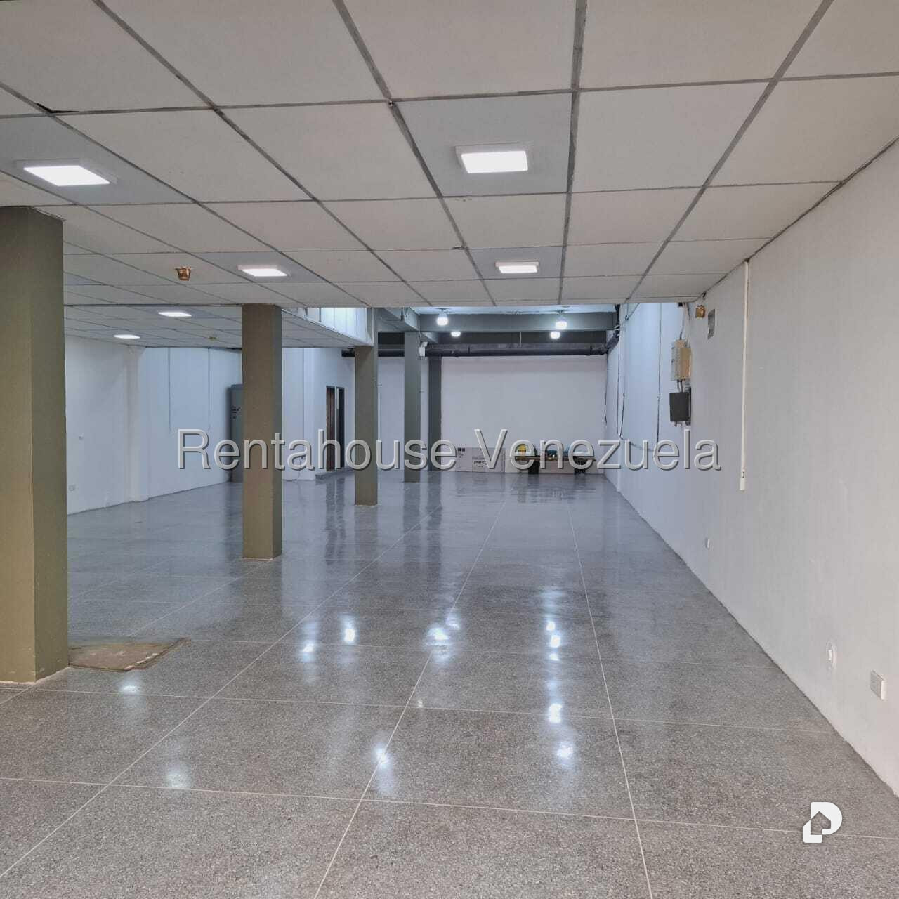 Local comercial en Parroquia La Candelaria, Caracas – 5