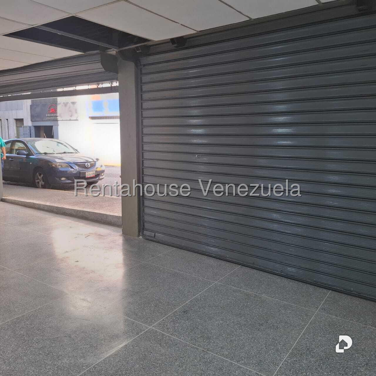 Local comercial en Parroquia La Candelaria, Caracas – 19