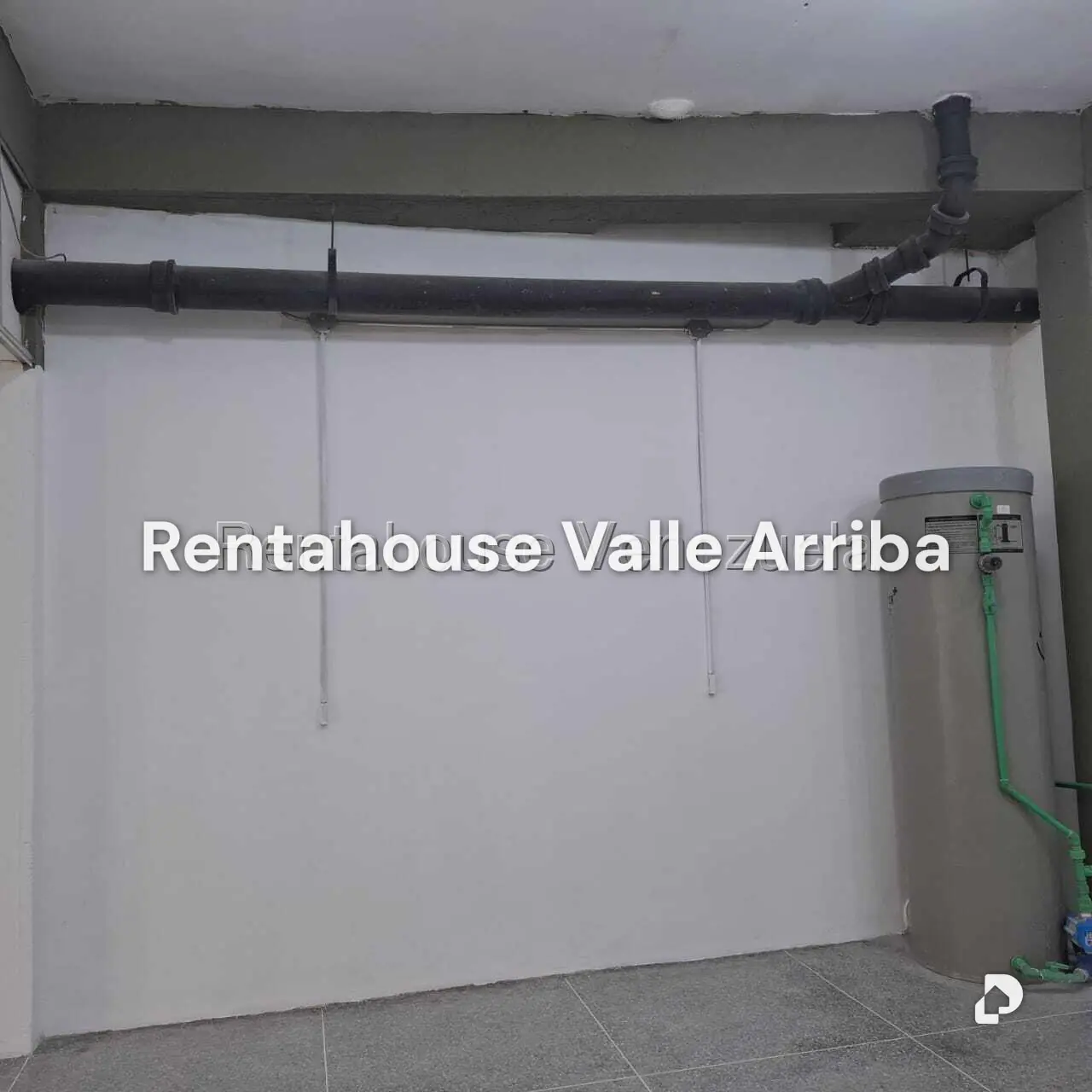 Local comercial en Parroquia La Candelaria, Caracas – 16