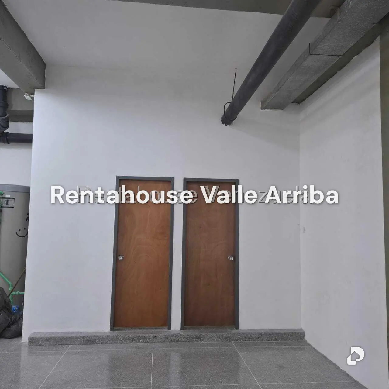 Local comercial en Parroquia La Candelaria, Caracas – 11