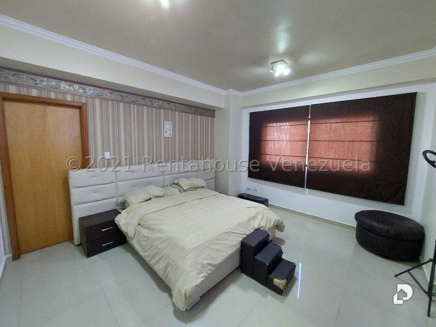 Apartamento en Parroquia Urbana San José, Valencia – 11