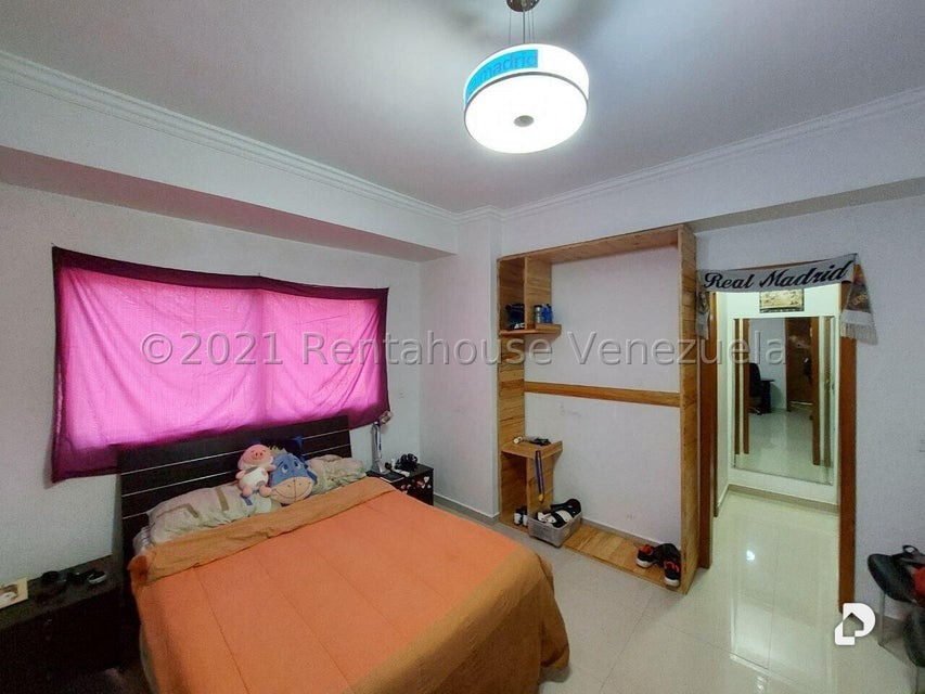 Apartamento en Parroquia Urbana San José, Valencia – 13