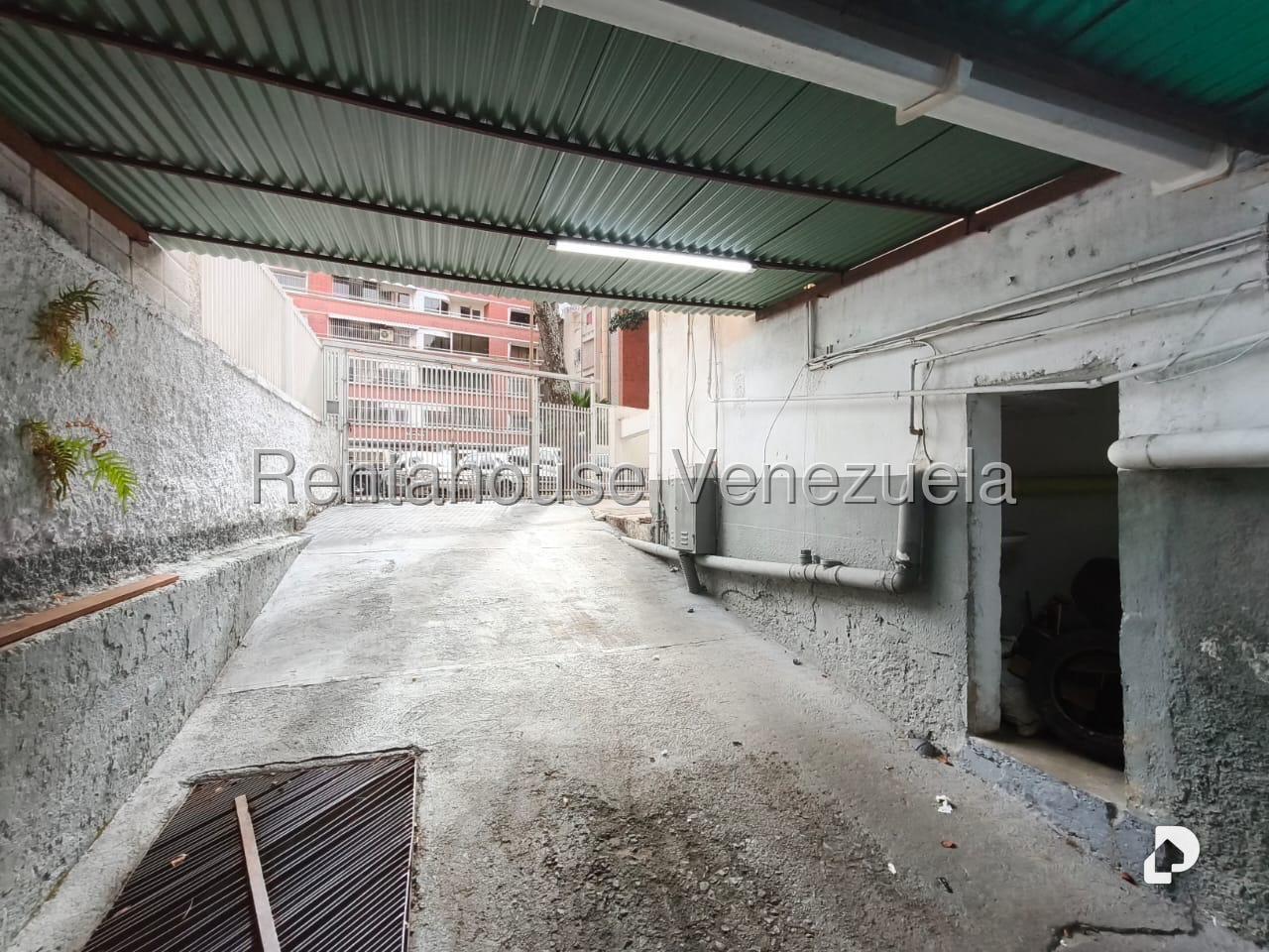 Local comercial en Colinas de Bello Monte, Caracas – 11