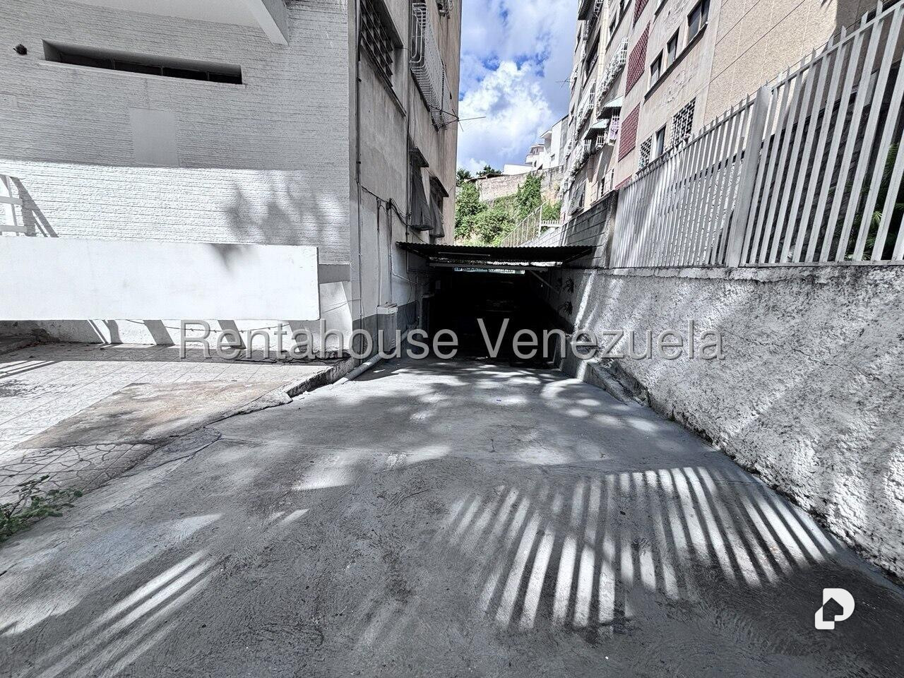 Local comercial en Colinas de Bello Monte, Caracas – 1