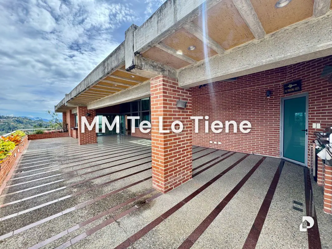 Penthouse in Oripoto, Caracas – 9