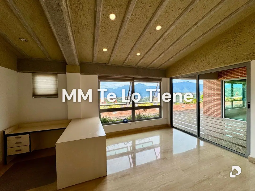 Penthouse in Oripoto, Caracas – 25