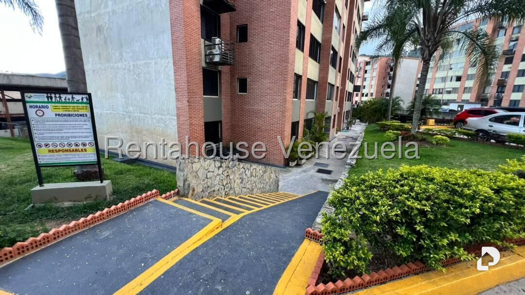 Apartment in Los Naranjos Humboldt, Caracas – 20