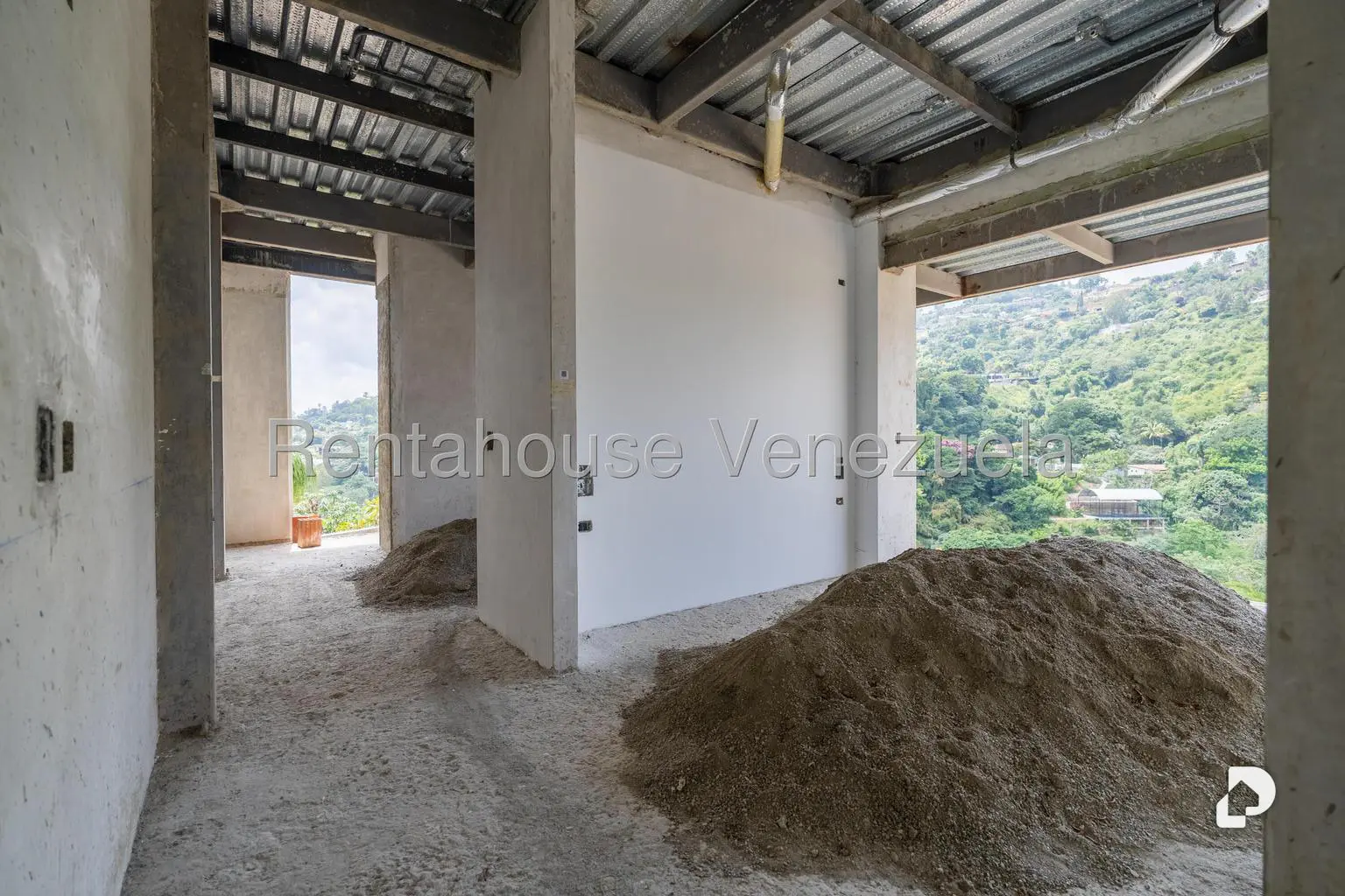 Casa en Santa Paula, Caracas – 30
