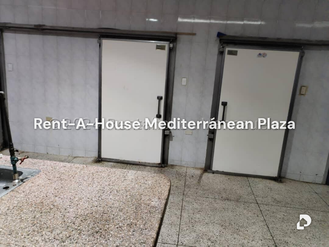 Edificio en Avenida Bolivar Sur, Valencia – 21